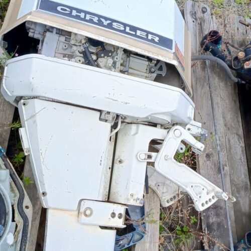 Silnik zaburtowy Chrysler 45KM obudowa czapa