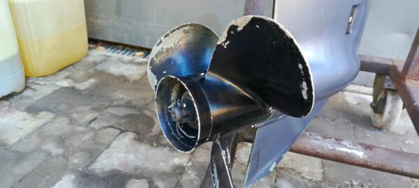 WhatsApp-Image-2025-08-13-at-11.42.45-1.jpeg Silnik zaburtowy YAMAHA 50 KM stopa L Power Trim Manetka