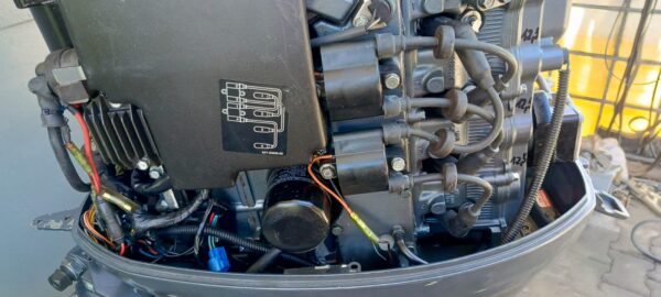 WhatsApp-Image-2025-08-13-at-11.42.46-2.jpeg Silnik zaburtowy YAMAHA 50 KM stopa L Power Trim Manetka
