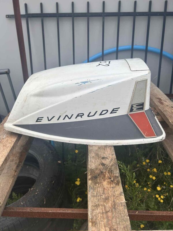 ad91eabf-da81-4e09-bf17-44c985d1f1be.jpg Czapa Obudowa silnik zaburtowy Evinrude 5.5KM