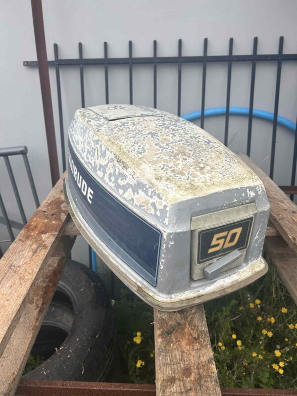 f979a150-fba3-42a9-9b19-0e1535a9c60a.jpg Czapa Obudowa silnik zaburtowy Evinrude 50 KM