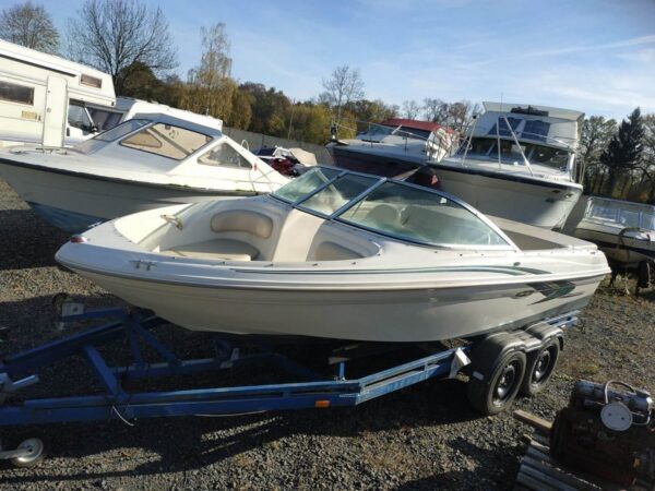 glowna.jpg Łódź Sea Ray 180 Bowrider