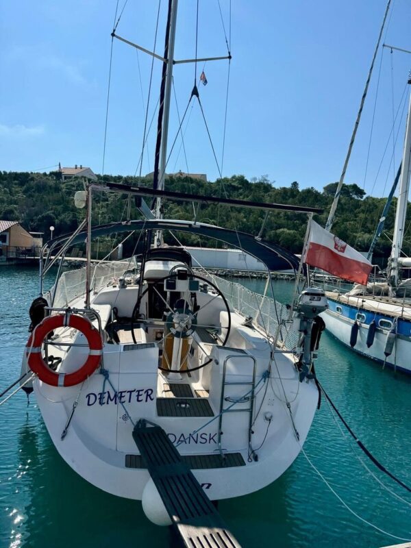Jacht marki Elan 36 s/y Demeter. Długość kadłuba 10,64m. Zanurzenie 1,7 m