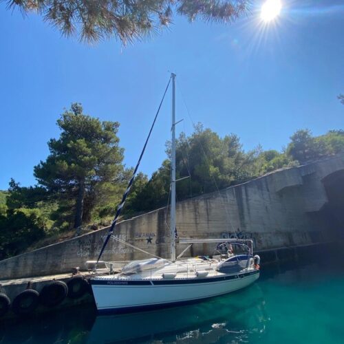 Jacht marki Elan 36 s/y Demeter. Długość kadłuba 10,64m. Zanurzenie 1,7 m