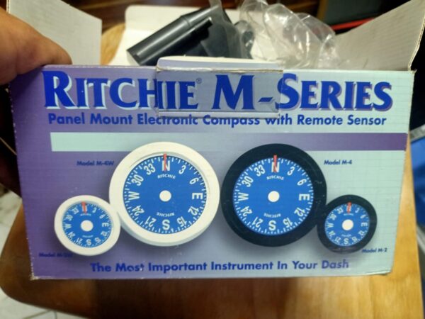 ritchie-m-series-elektroniczny-kompas-i-czujnik.1_f.jpg Ritchie M-series Elektroniczny kompas i czujnik