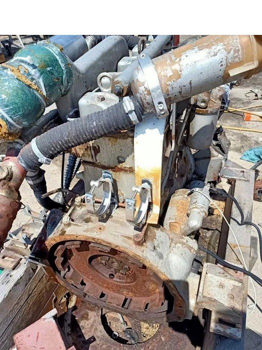 silnik-stacjonarny-mwm-d225-4-diesel-4cylindry.4_f.jpg silnik stacjonarny MWM D225.4 diesel 4cylindry