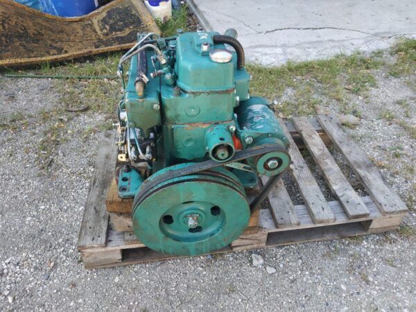 silnik-stacjonarny-volvo-penta-md-2-cyl-diesel.2_f.jpg Silnik stacjonarny Volvo Penta MD 2 cyl. diesel