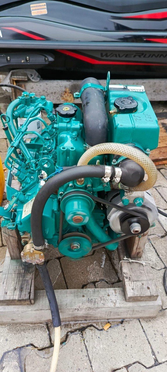 silnik-stacjonarny-volvo-penta-md2020-diesel.4_f.jpg silnik stacjonarny VOLVO PENTA MD2020 diesel