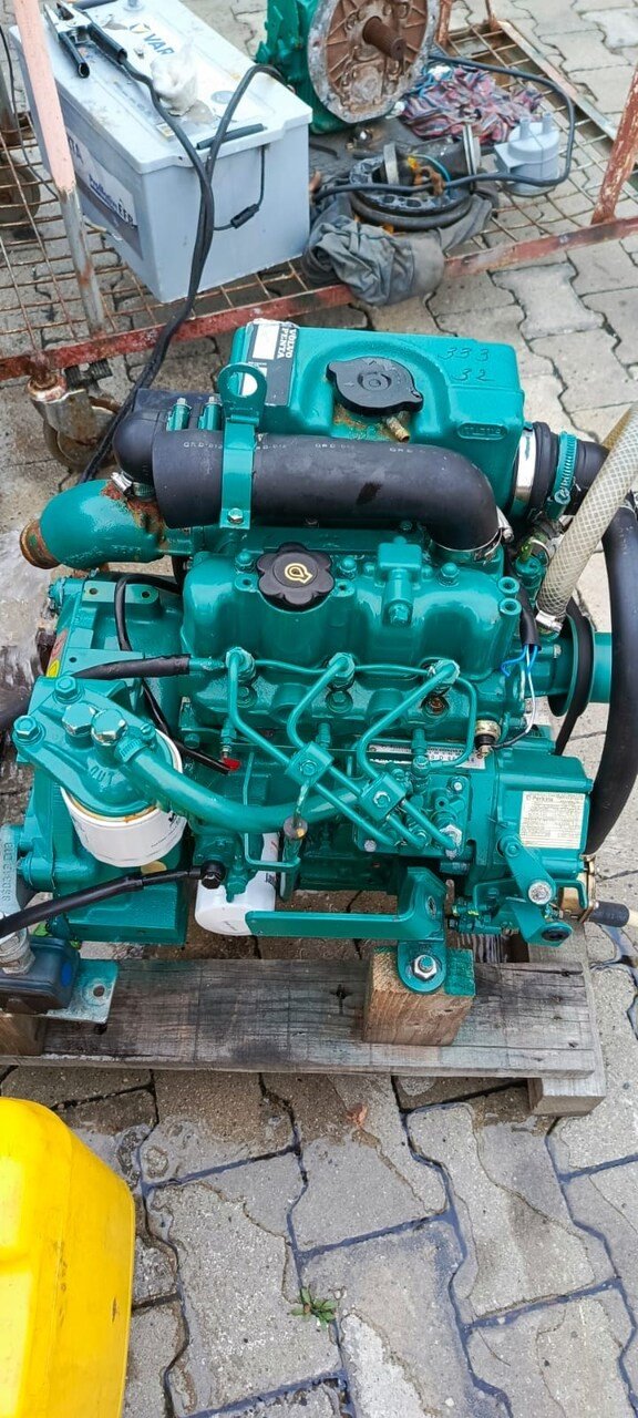 silnik-stacjonarny-volvo-penta-md2020-diesel_f.jpg silnik stacjonarny VOLVO PENTA MD2020 diesel