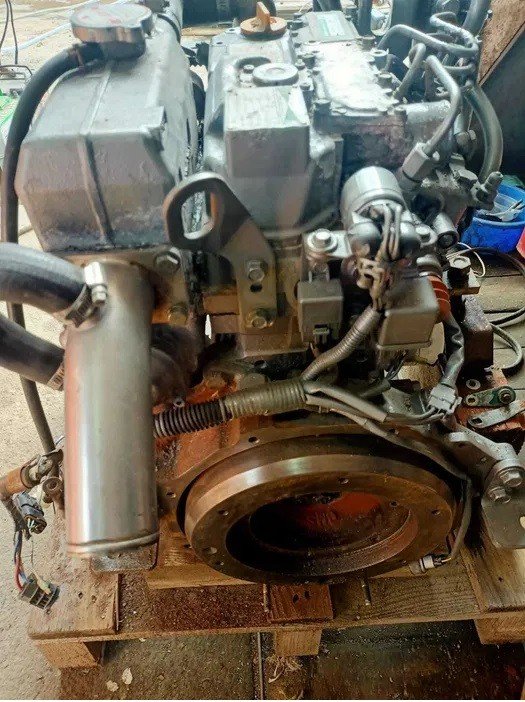 silnik-stacjonarny-yanmar-3ym30-3cylindry-diesel.3_f.jpg silnik stacjonarny YANMAR 3YM30 3cylindry diesel