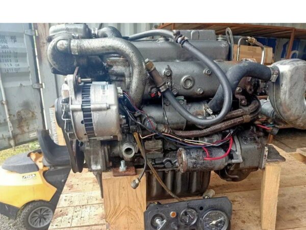 silnik-stacjonarny-yanmar-4cylindry-diesel-4jm-te.2_f.jpg silnik stacjonarny YANMAR 4cylindry diesel 4JM-TE