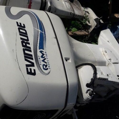 silnik-zaburtowy-evinrude-150-km-czesci_f.jpg Silnik zaburtowy EVINRUDE 150 KM części