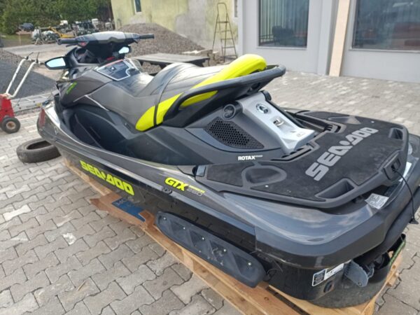 skuter-wodny-sea-doo-gtx-260-ltd-2015-32mth.16_f.jpg Skuter wodny SEA DOO GTX 260 LTD 2015 32MTH