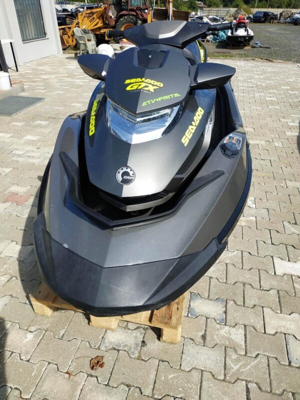 skuter-wodny-sea-doo-gtx-260-ltd-2015-32mth.3_f.jpg Skuter wodny SEA DOO GTX 260 LTD 2015 32MTH