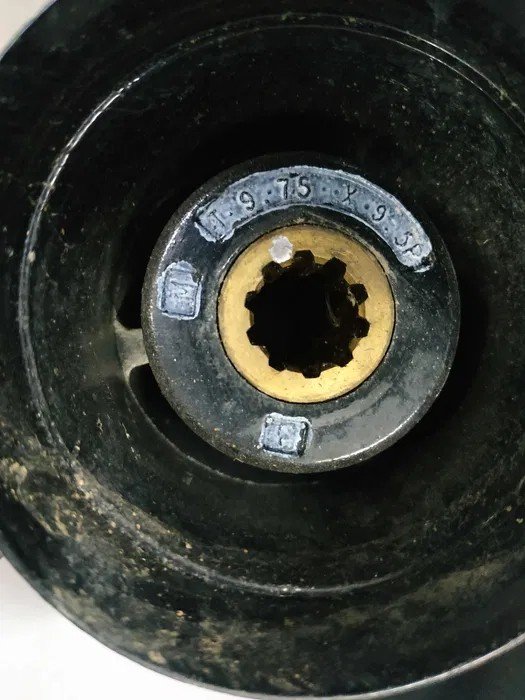 sruba-napedowa-9-3-4-x-9-1-2-mercury.1_f.jpg Śruba napędowa 9 3/4 x 9 1/2 Mercury